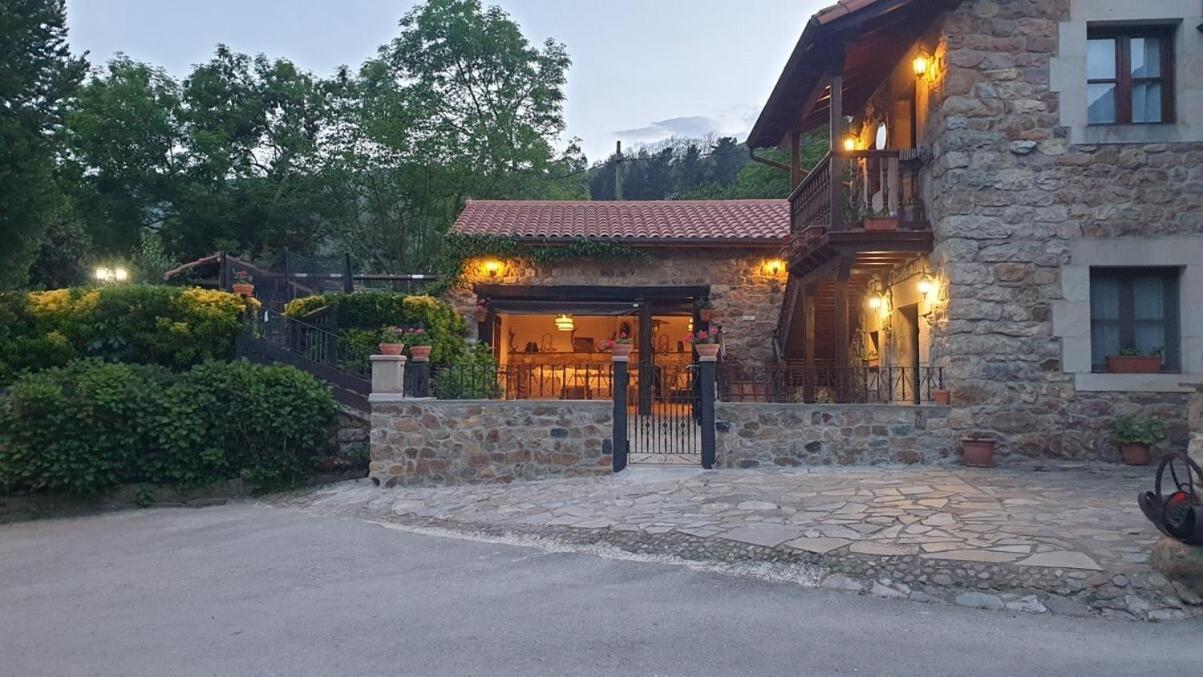 Casa Rural Caborzal Renedo De Cabuerniga Esterno foto