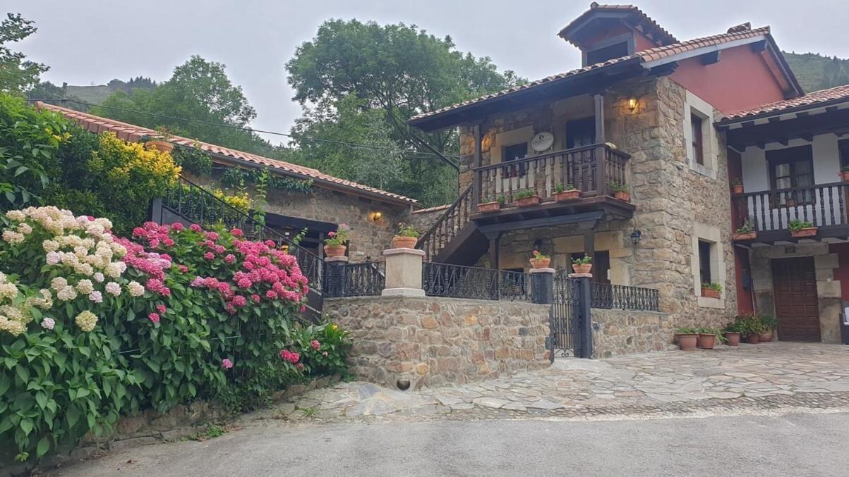 Casa Rural Caborzal Renedo De Cabuerniga Esterno foto