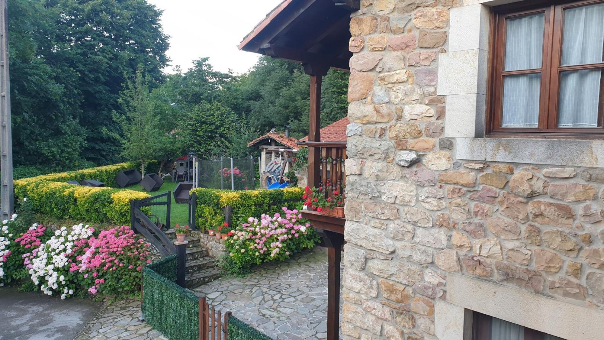 Casa Rural Caborzal Renedo De Cabuerniga Esterno foto
