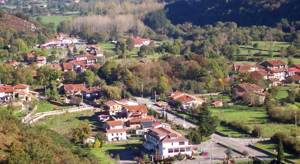 Casa Rural Caborzal Renedo De Cabuerniga Esterno foto