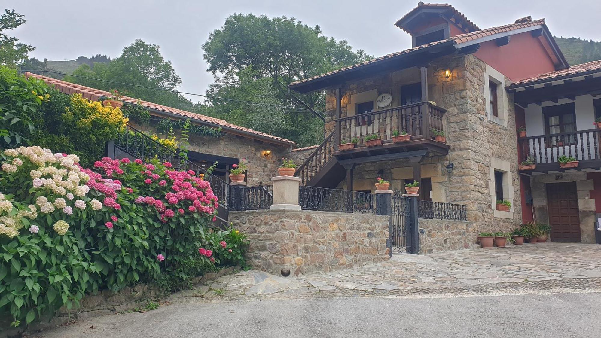 Casa Rural Caborzal Renedo De Cabuerniga Esterno foto